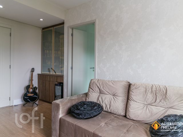 Apartamento com 43m², 1 dormitório, 1 vaga, Moinhos de Vento em Porto Alegre