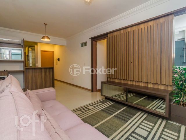 Apartamento com 70m², 2 dormitórios, 1 suíte, 2 vagas, Cristo Redentor em Porto Alegre