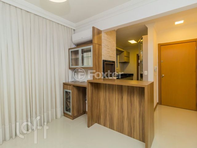 Apartamento com 70m², 2 dormitórios, 1 suíte, 2 vagas, Cristo Redentor em Porto Alegre