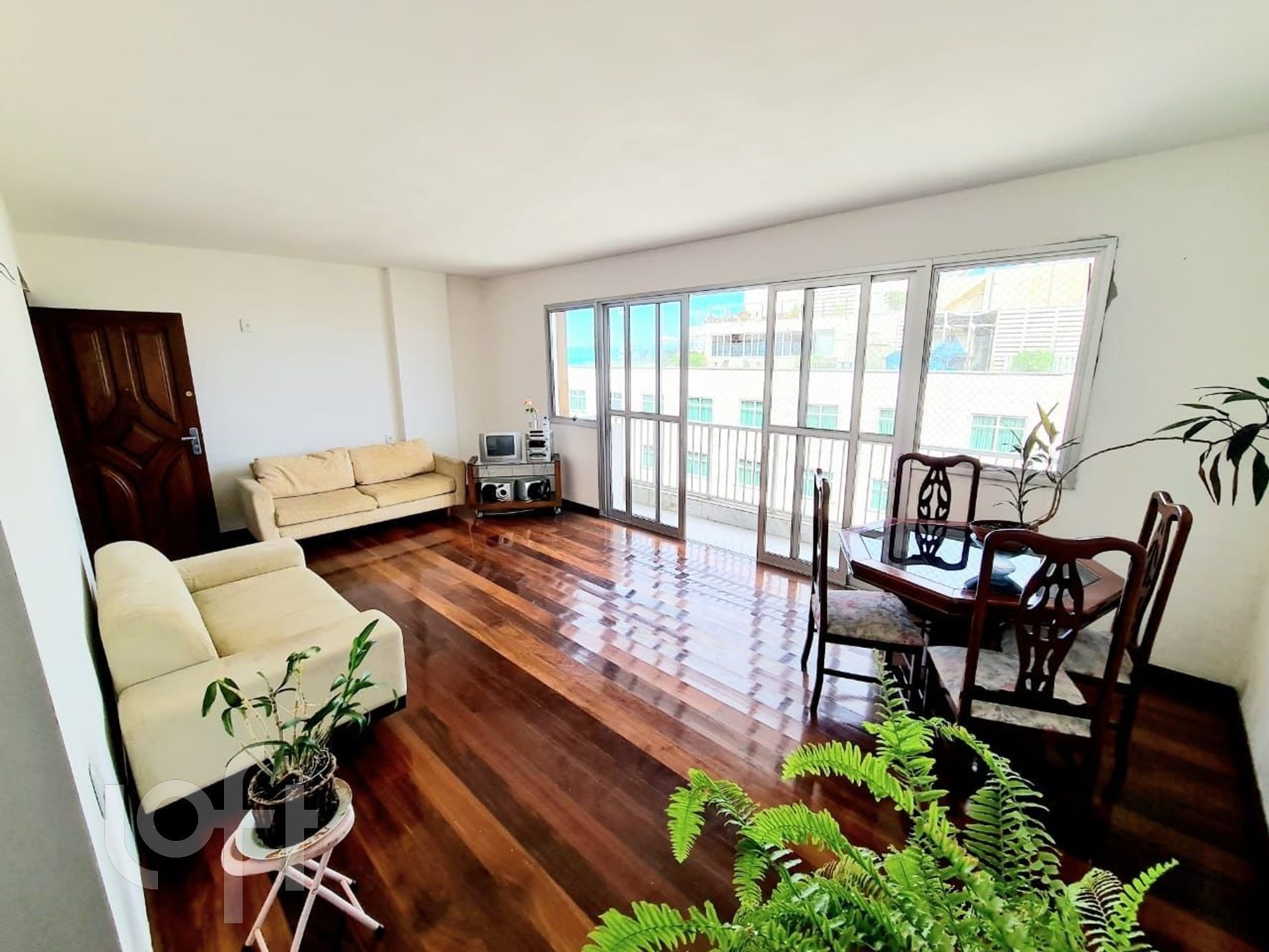 Apartamento à venda com 4 quartos, 400m² - Foto 1