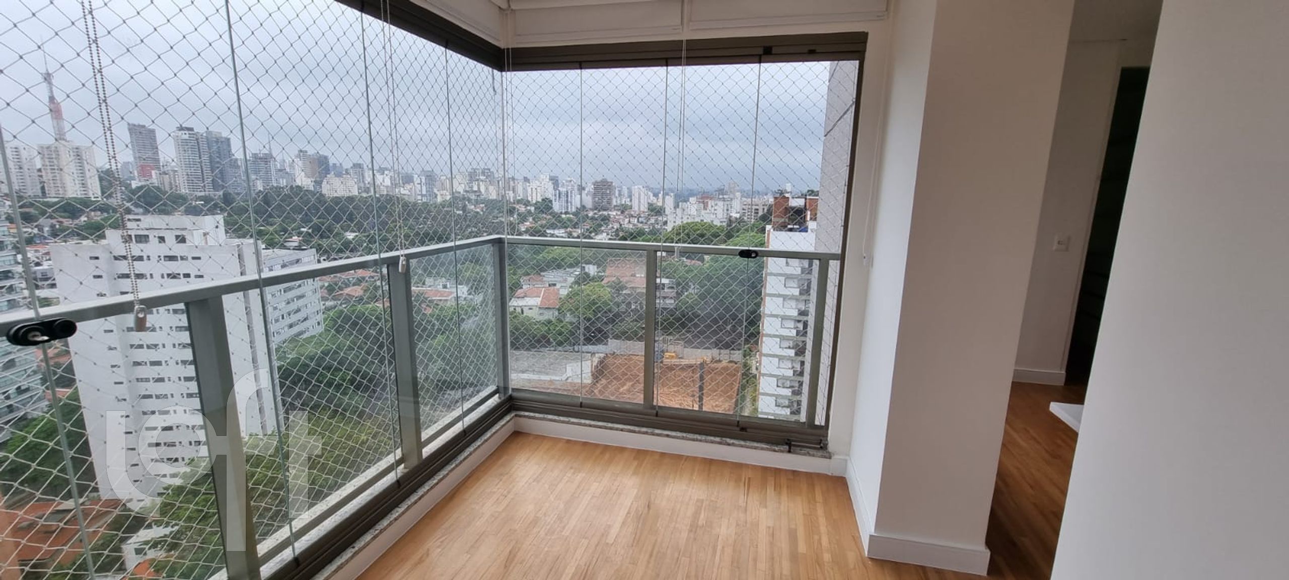 Apartamento à venda com 3 quartos, 180m² - Foto 28