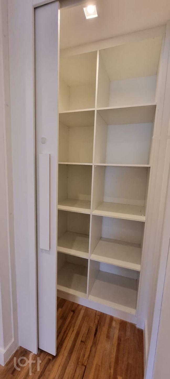 Apartamento à venda com 3 quartos, 180m² - Foto 19