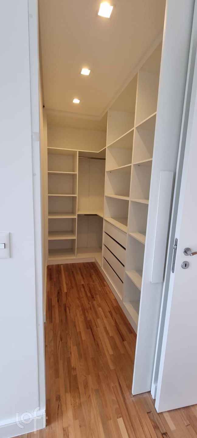 Apartamento à venda com 3 quartos, 180m² - Foto 18