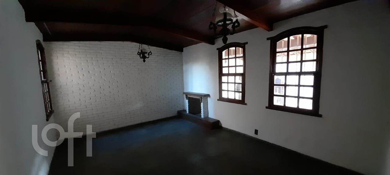 Casa à venda com 3 quartos, 250m² - Foto 6