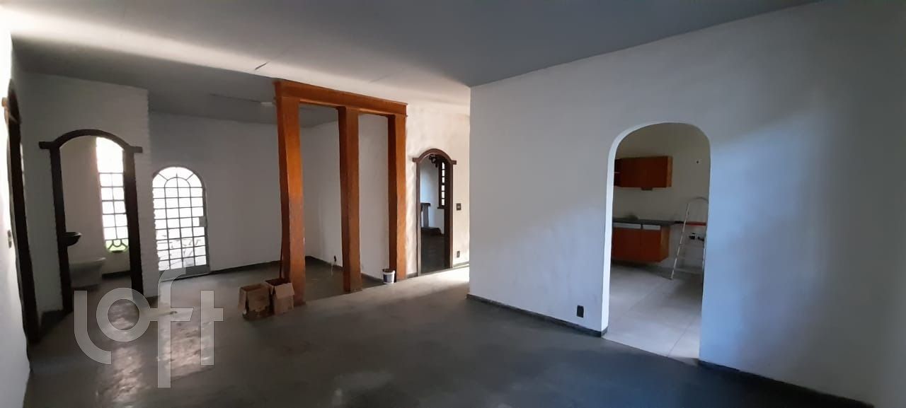 Casa à venda com 3 quartos, 250m² - Foto 4