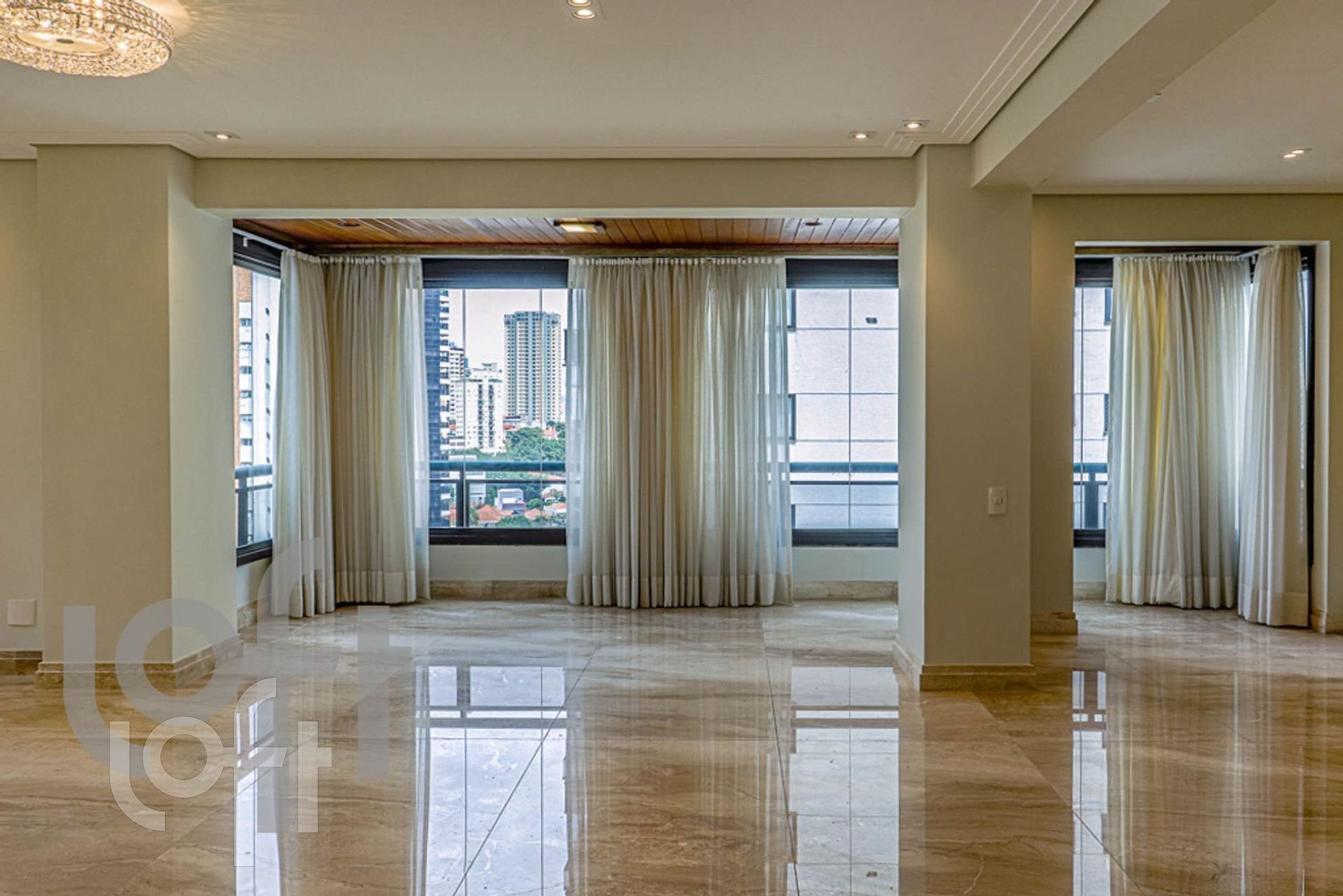 Apartamento à venda em Santana com 220 m², 4 quartos, 3 suítes, 3 vagas