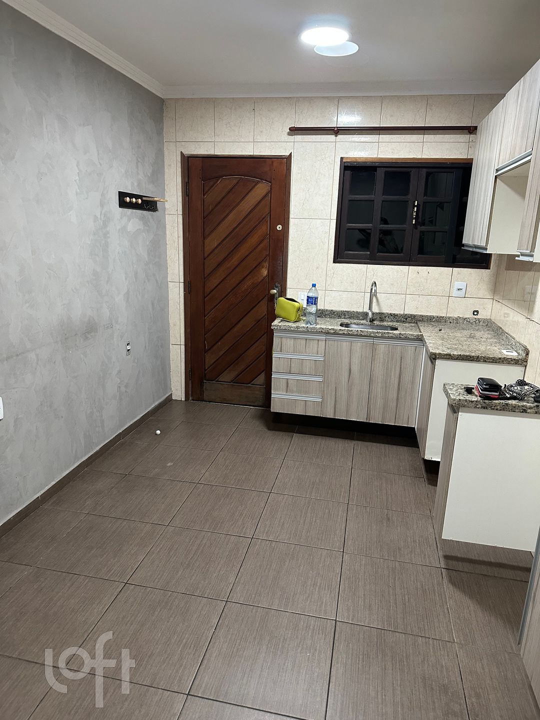 Apartamento à venda em Vila Taquari com 75 m², 2 q