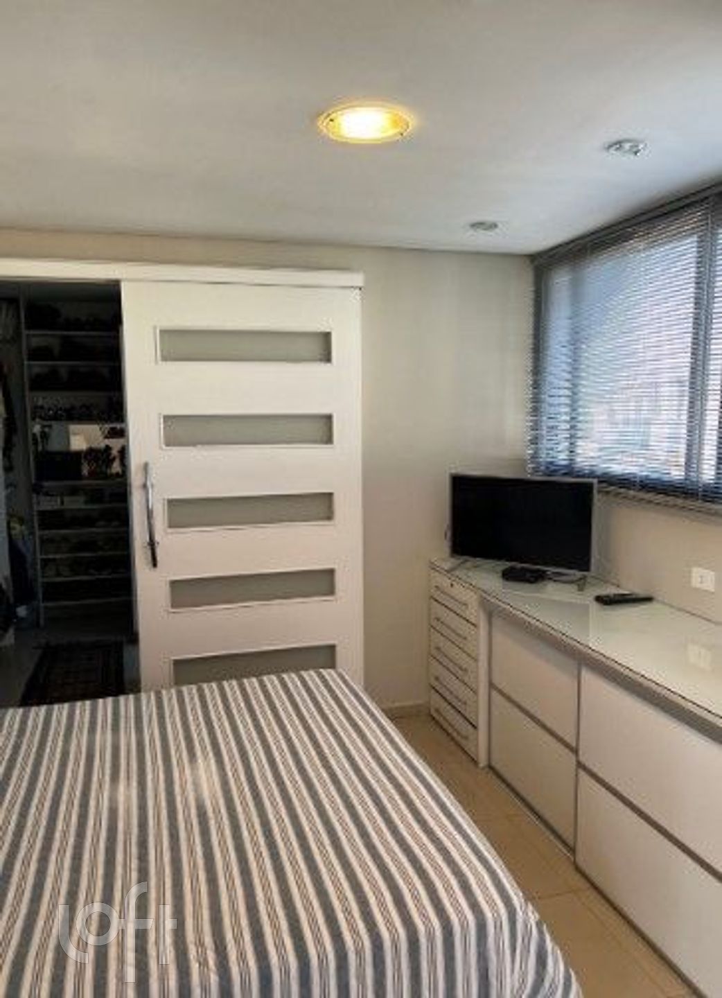 Apartamento à venda com 3 quartos, 220m² - Foto 9