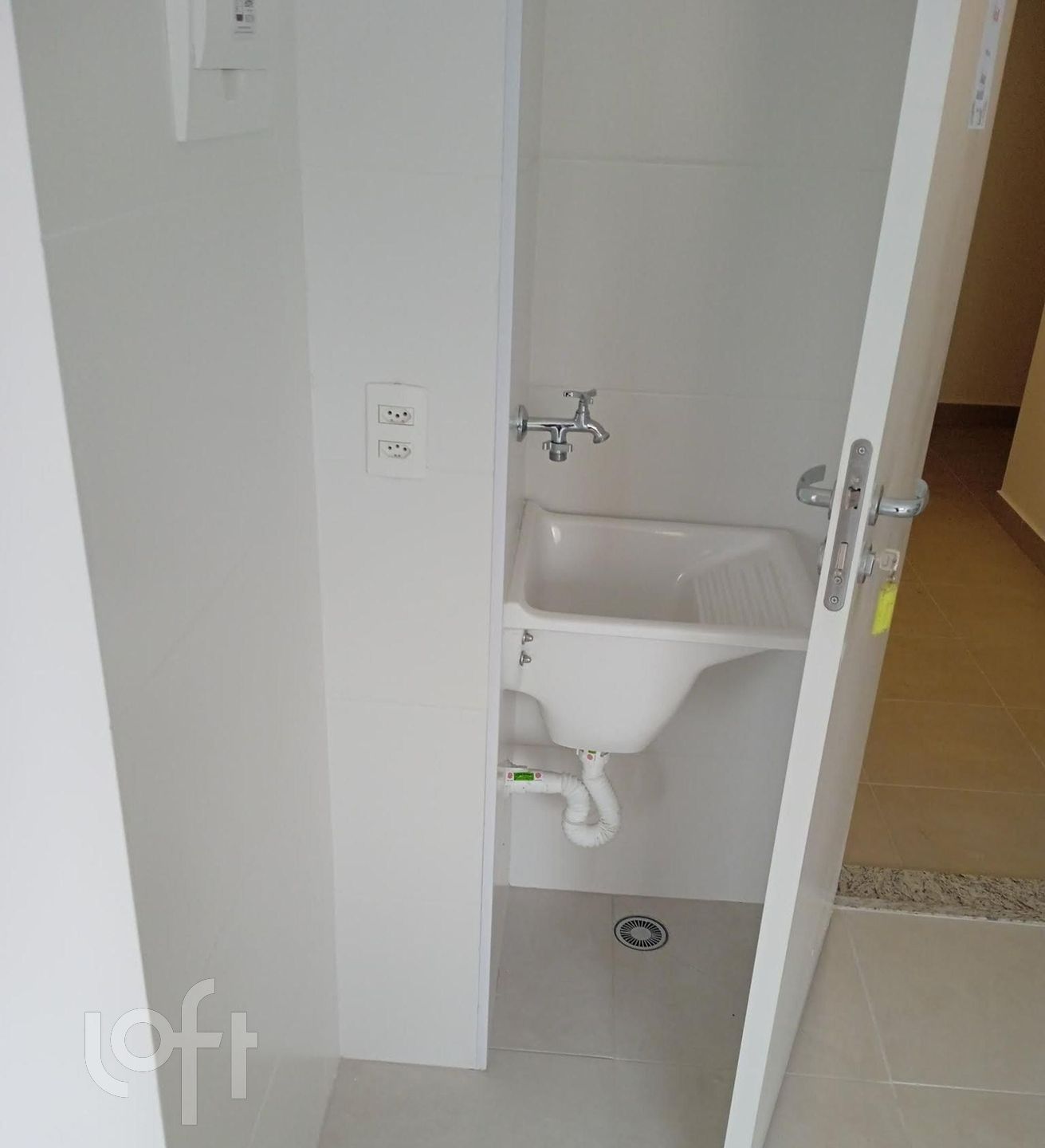 Apartamento à venda com 2 quartos, 33m² - Foto 4