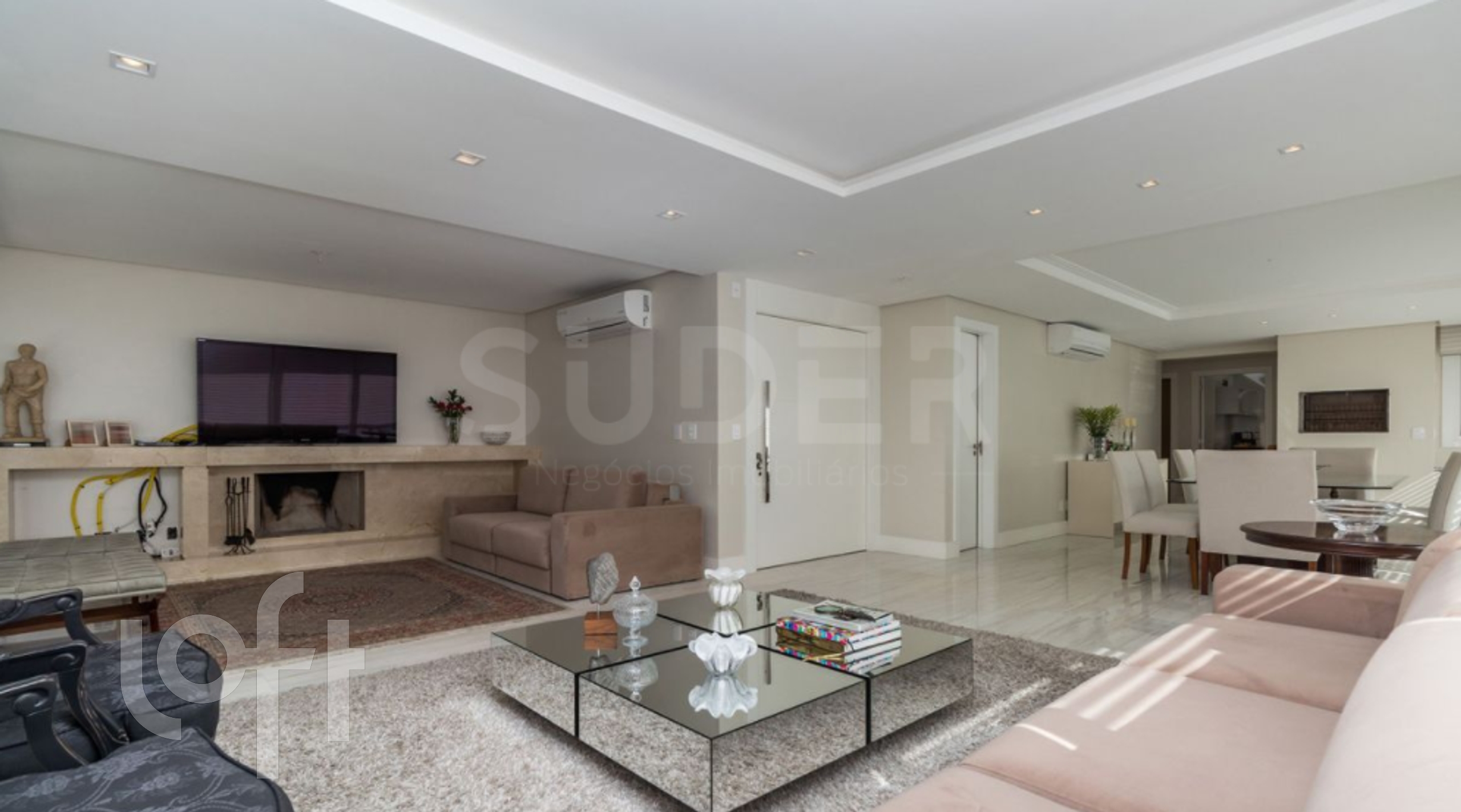 Apartamento com 226m², 4 dormitórios, 4 suítes, 4 vagas, Bela Vista em Porto Alegre