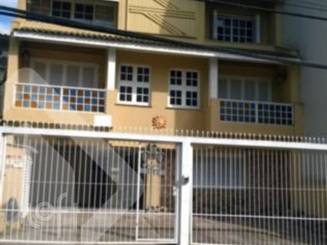 Apartamento com 620m², 3 dormitórios, 1 suíte, 7 vagas, Petrópolis em Porto Alegre