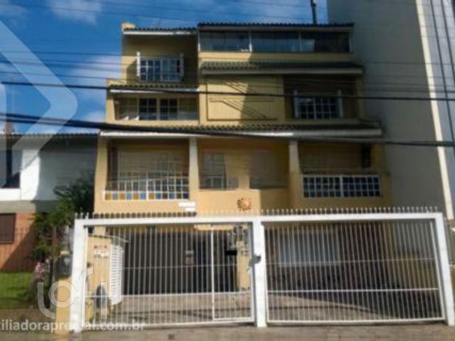 Apartamento com 620m², 3 dormitórios, 1 suíte, 7 vagas, Petrópolis em Porto Alegre