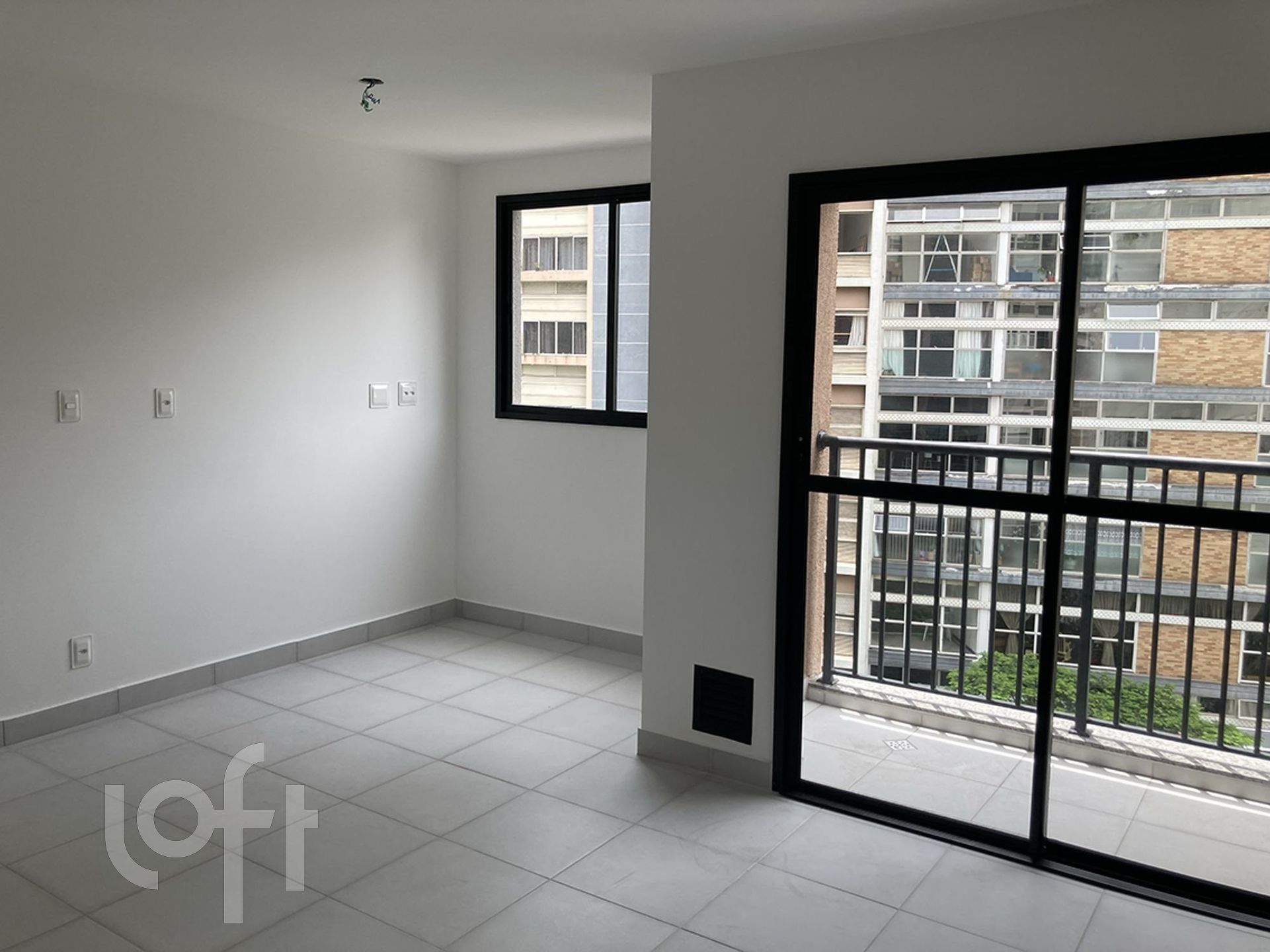 Apartamento à venda com 1 quarto, 36m² - Foto 1