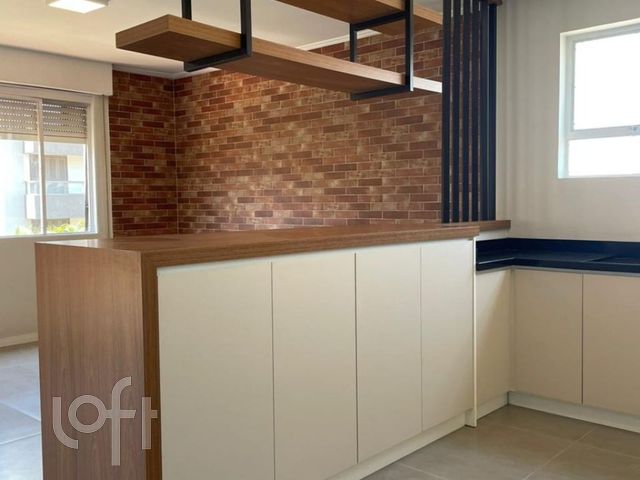 Apartamento com 137m², 3 dormitórios, 2 vagas, Petrópolis em Porto Alegre