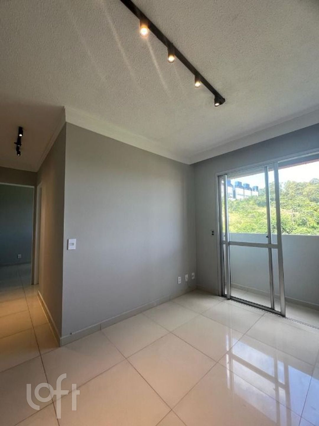 Apartamento à venda com 2 quartos, 45m² - Foto 18