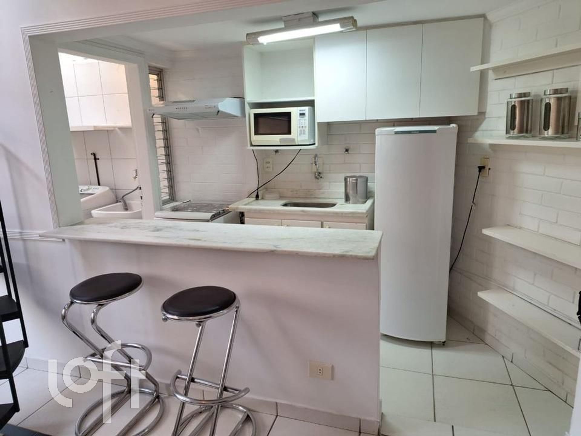 Apartamento à venda com 1 quarto, 45m² - Foto 2