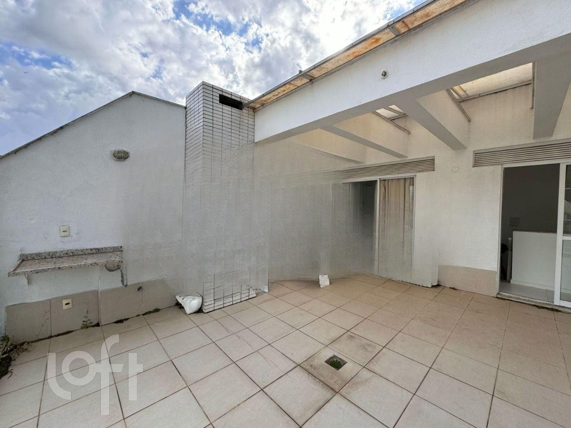 Apartamento à venda com 3 quartos, 146m² - Foto 3