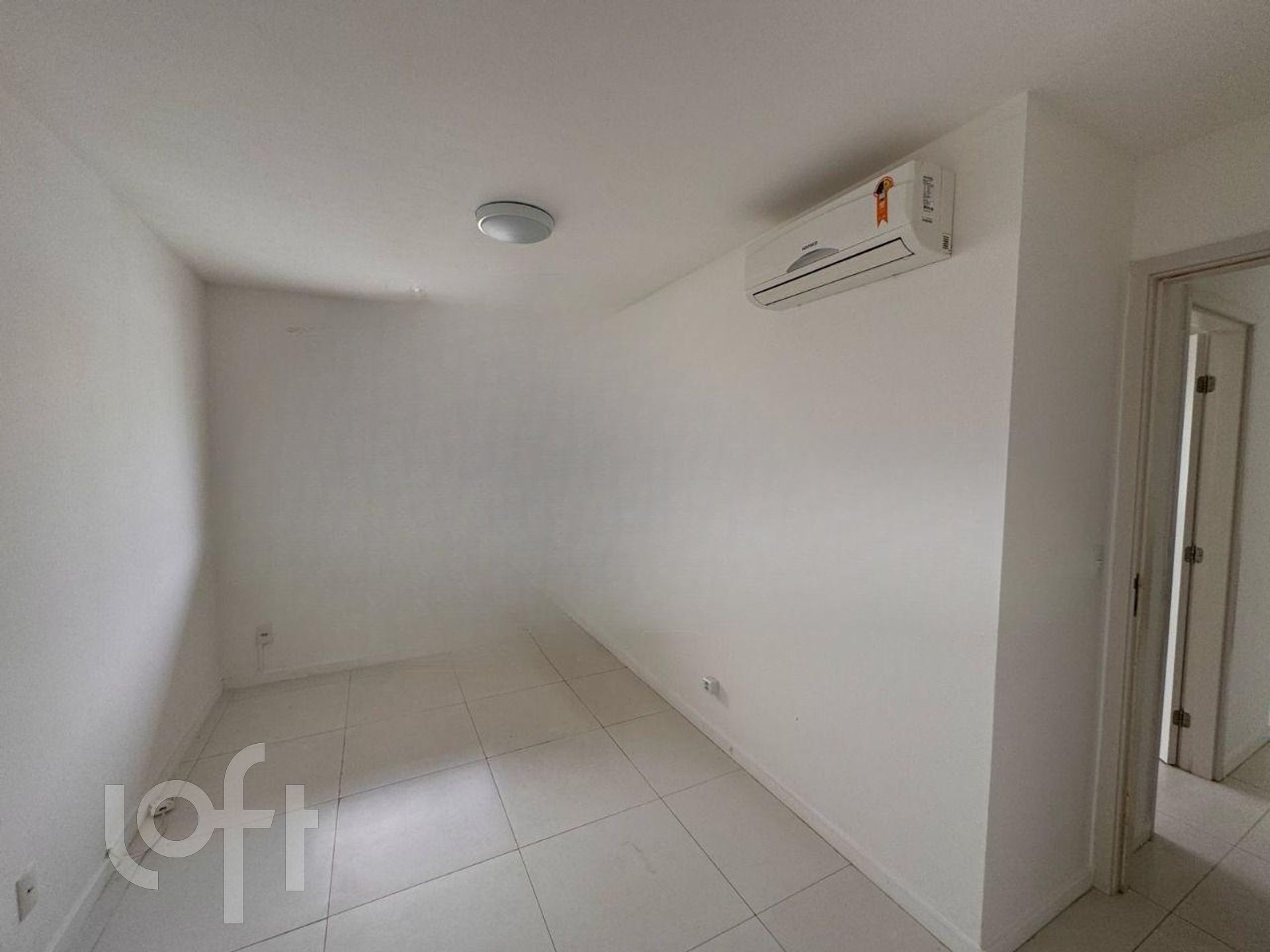 Apartamento à venda com 3 quartos, 146m² - Foto 15