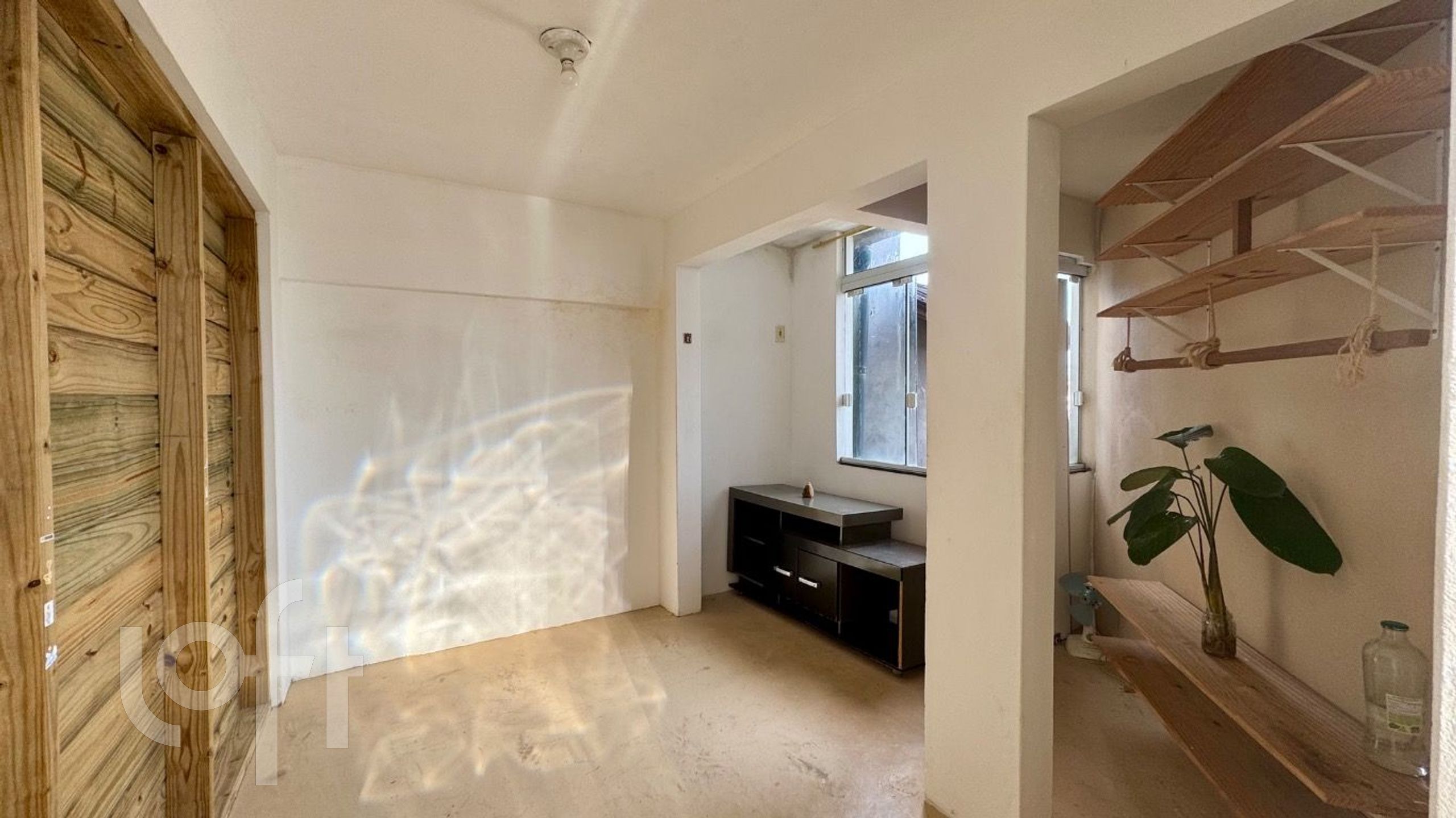 Apartamento à venda em Lagoa Pequena com 45 m², 1 quarto, 1 vaga