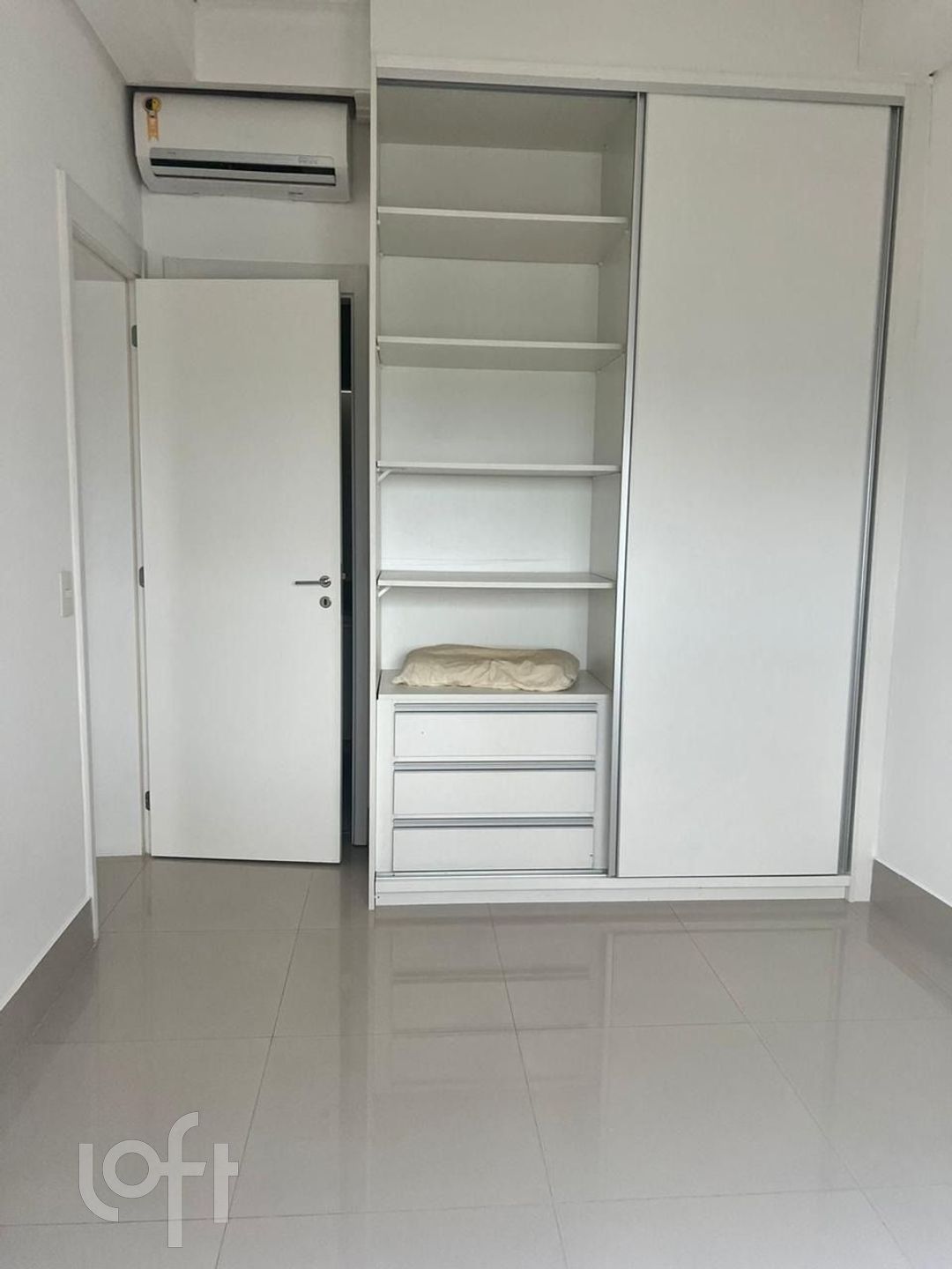 Apartamento à venda com 2 quartos, 77m² - Foto 15