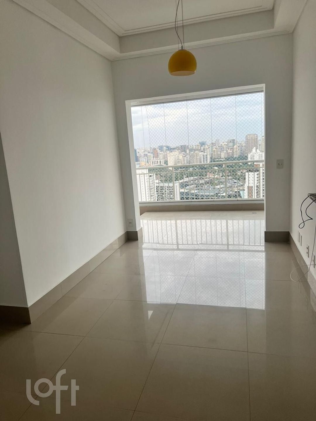 Apartamento à venda com 2 quartos, 77m² - Foto 1