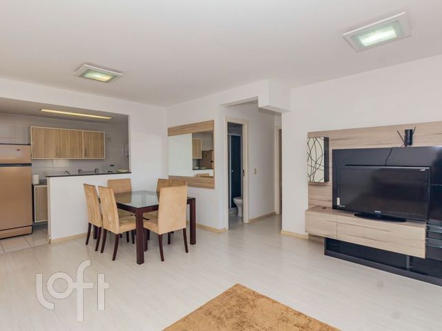 Apartamento com 68m², 2 dormitórios, 1 suíte, 1 vaga, Vila Ipiranga em Porto Alegre