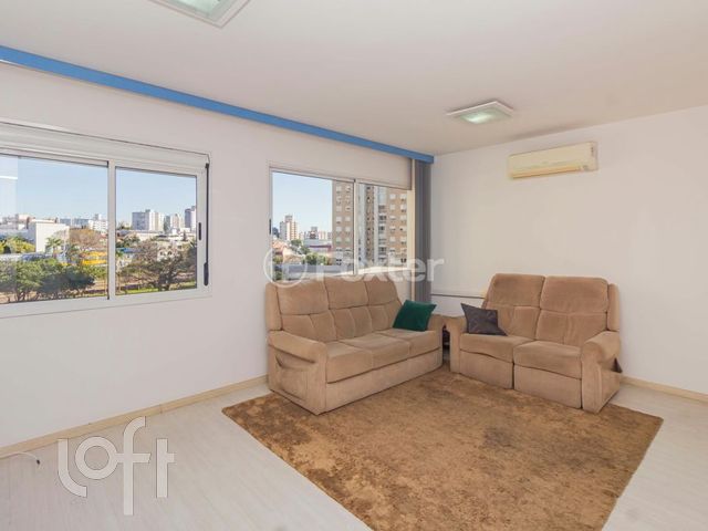 Apartamento com 68m², 2 dormitórios, 1 suíte, 1 vaga, Vila Ipiranga em Porto Alegre