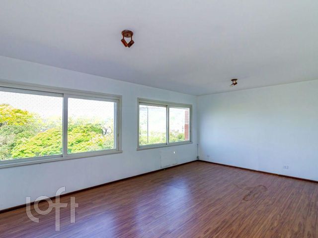 Apartamento com 117m², 3 dormitórios, 1 suíte, 1 vaga, Higienópolis em Porto Alegre
