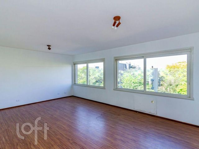 Apartamento com 117m², 3 dormitórios, 1 suíte, 1 vaga, Higienópolis em Porto Alegre