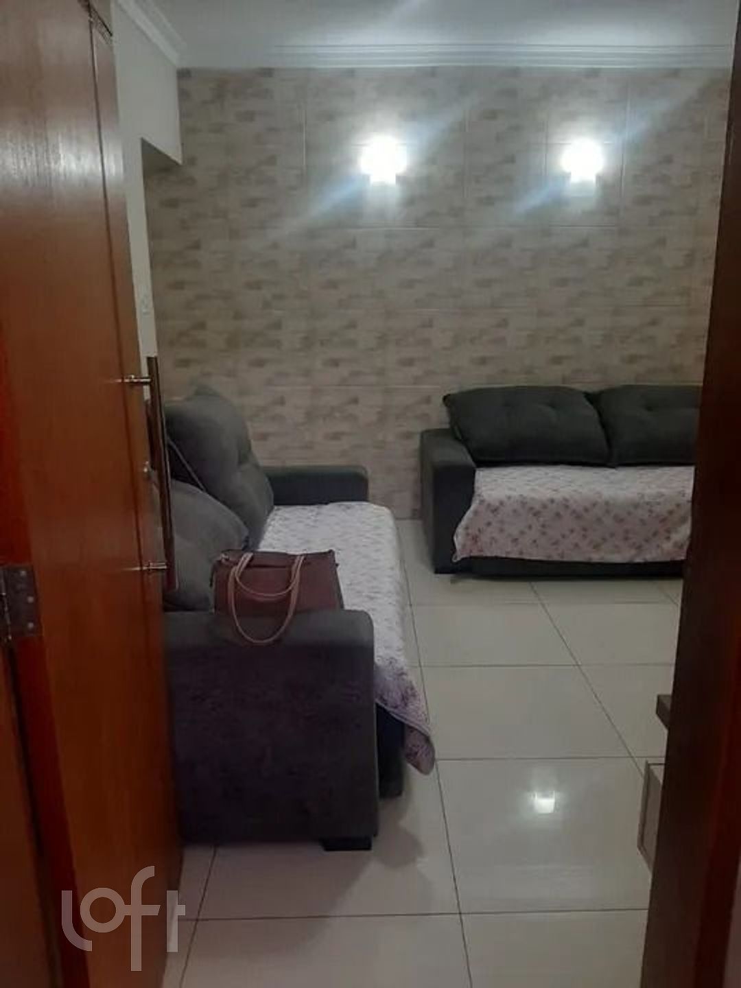 Casa à venda com 3 quartos, 90m² - Foto 2