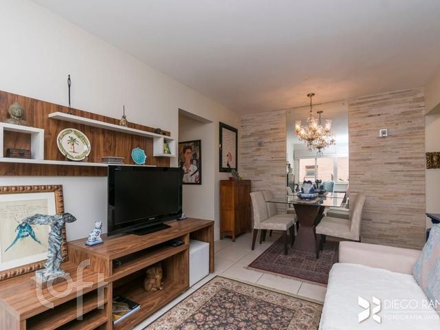 Apartamento com 70m², 2 dormitórios, 1 vaga, Auxiliadora em Porto Alegre