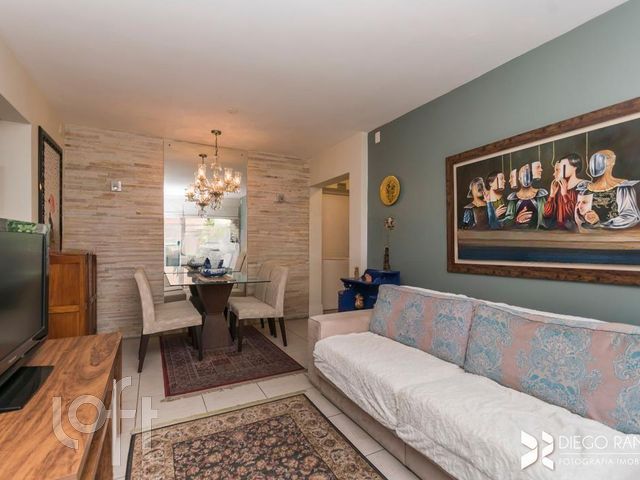 Apartamento com 70m², 2 dormitórios, 1 vaga, Auxiliadora em Porto Alegre