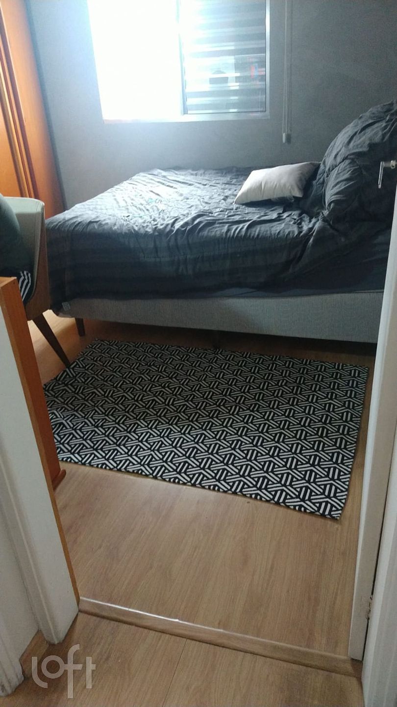 Apartamento à venda com 2 quartos, 70m² - Foto 3