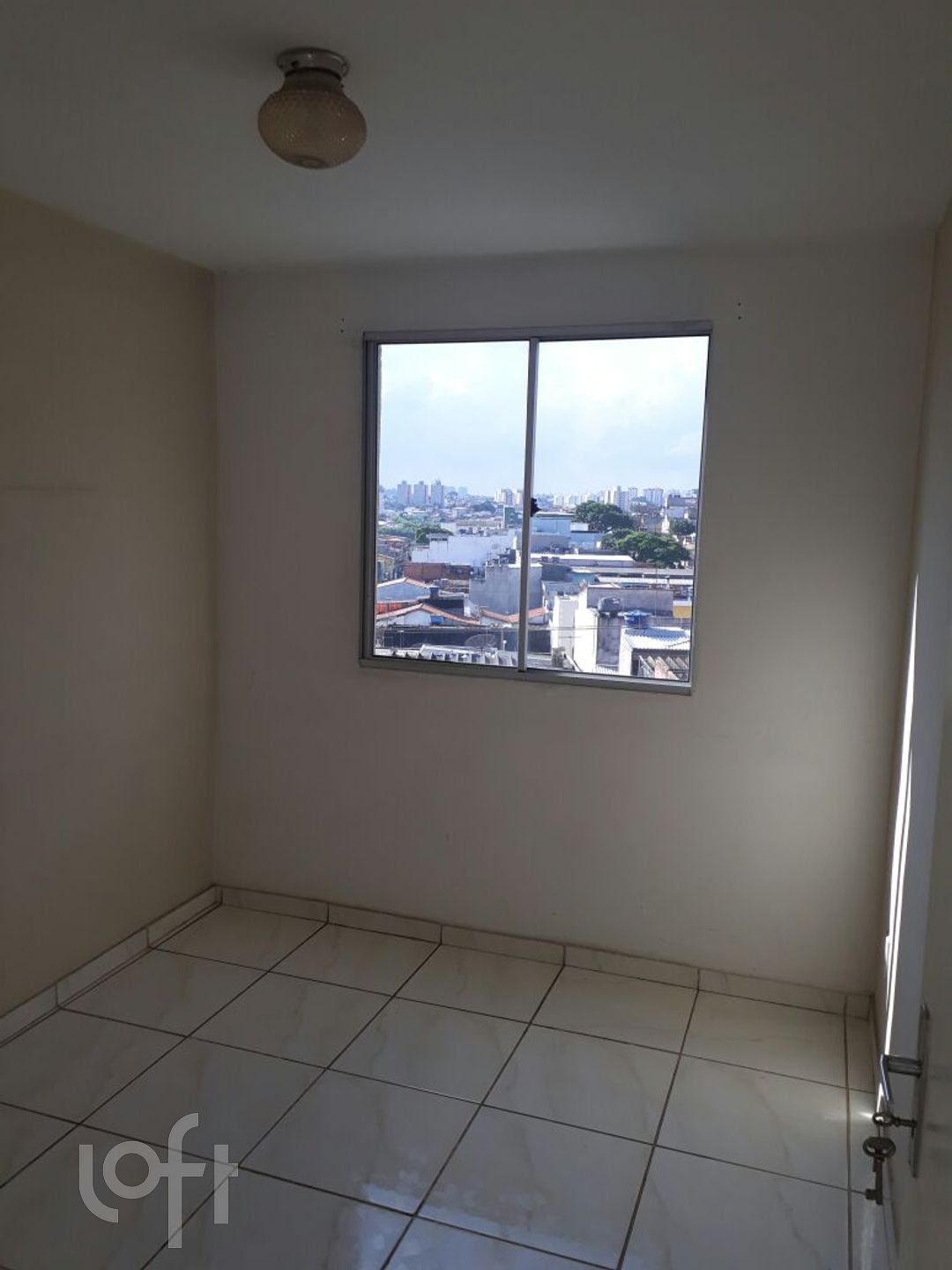 Apartamento à venda com 3 quartos, 50m² - Foto 3