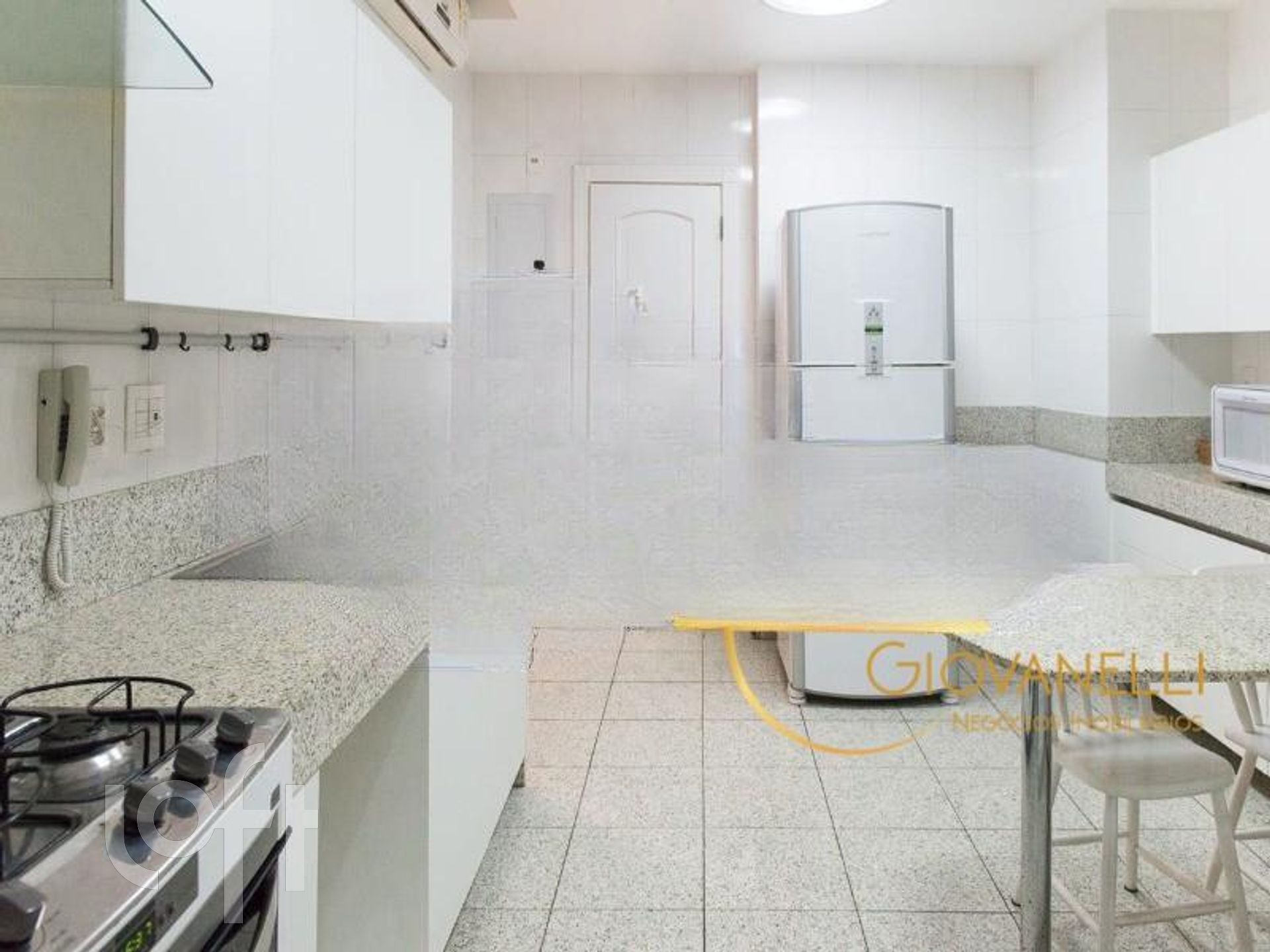 Apartamento à venda com 3 quartos, 200m² - Foto 24