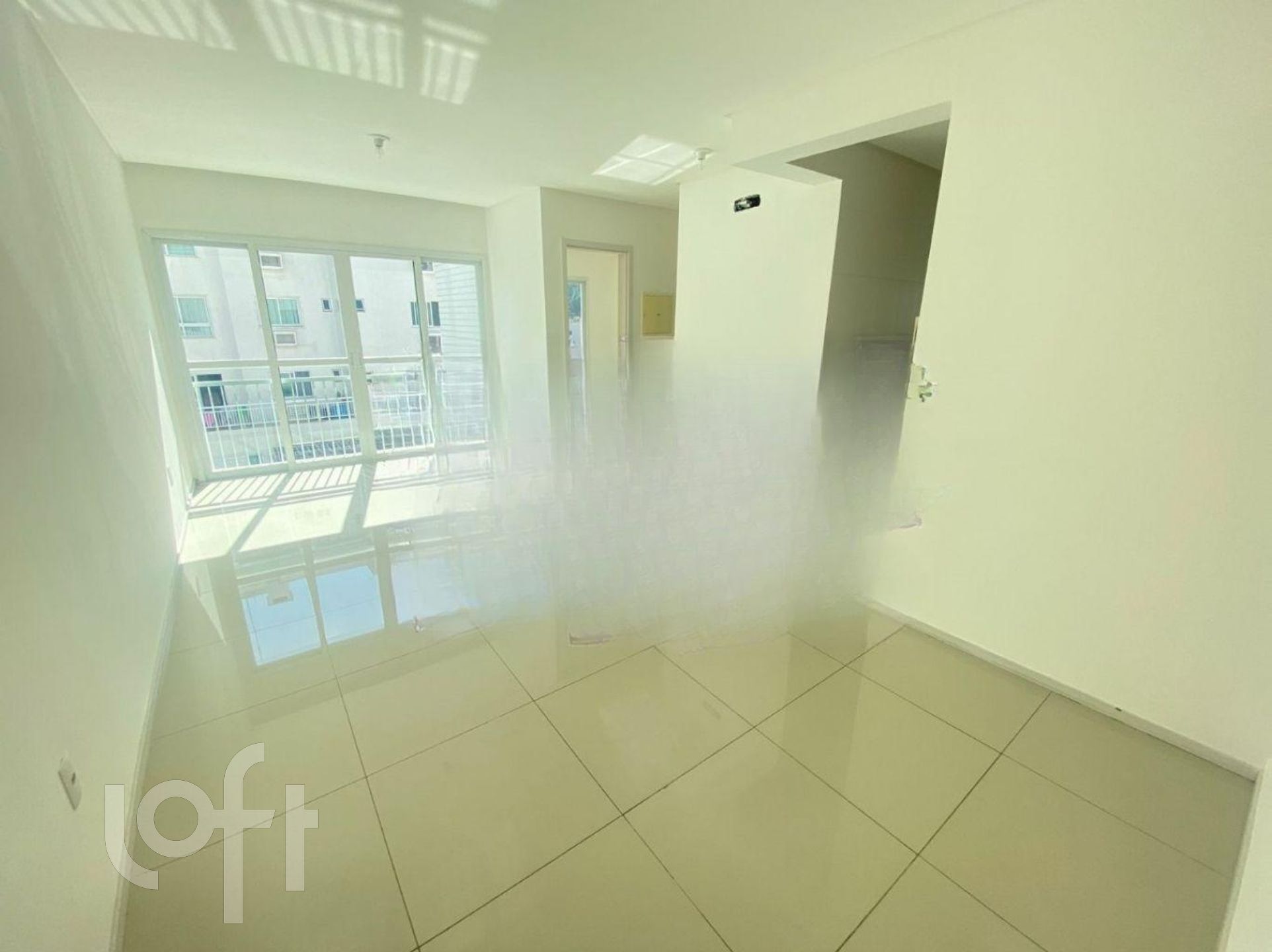 Apartamentos com 64m², 2 quartos, 1 suíte, 2 garagens, no bairro Nações em Balneário Camboriú