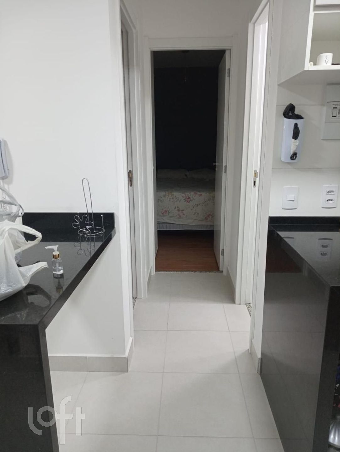 Apartamento à venda com 2 quartos, 32m² - Foto 11