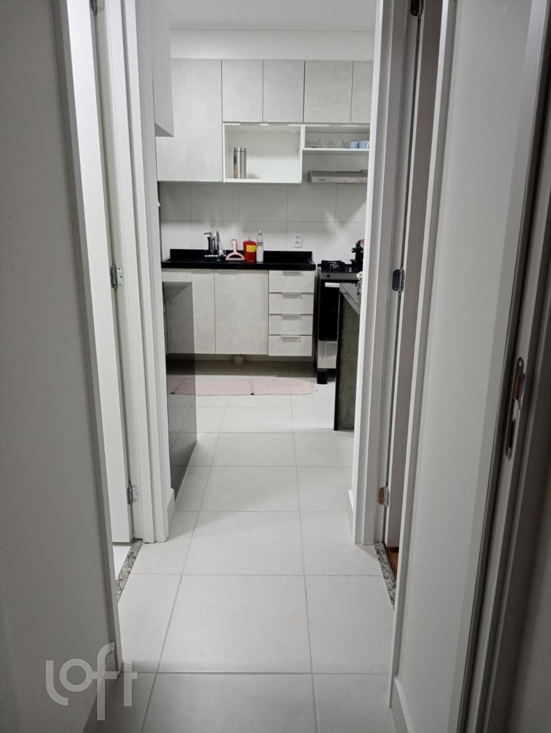 Apartamento à venda com 2 quartos, 32m² - Foto 2