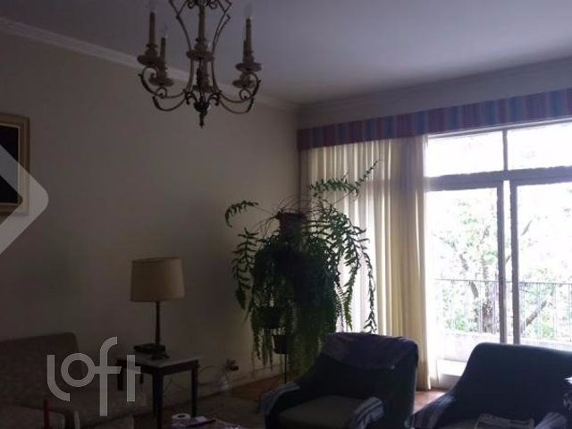 Apartamento com 234m², 3 dormitórios, 1 suíte, 2 vagas, Moinhos de Vento em Porto Alegre