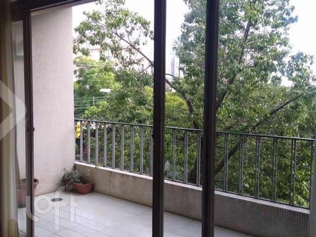 Apartamento com 234m², 3 dormitórios, 1 suíte, 2 vagas, Moinhos de Vento em Porto Alegre