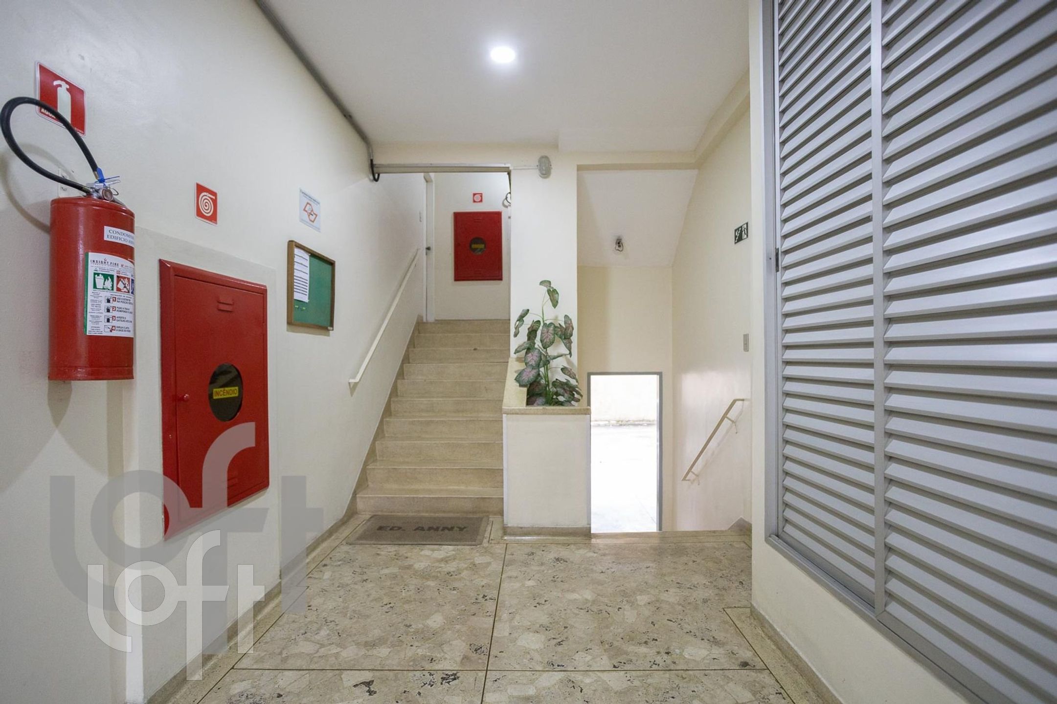 Apartamento à venda com 2 quartos, 78m² - Foto 31