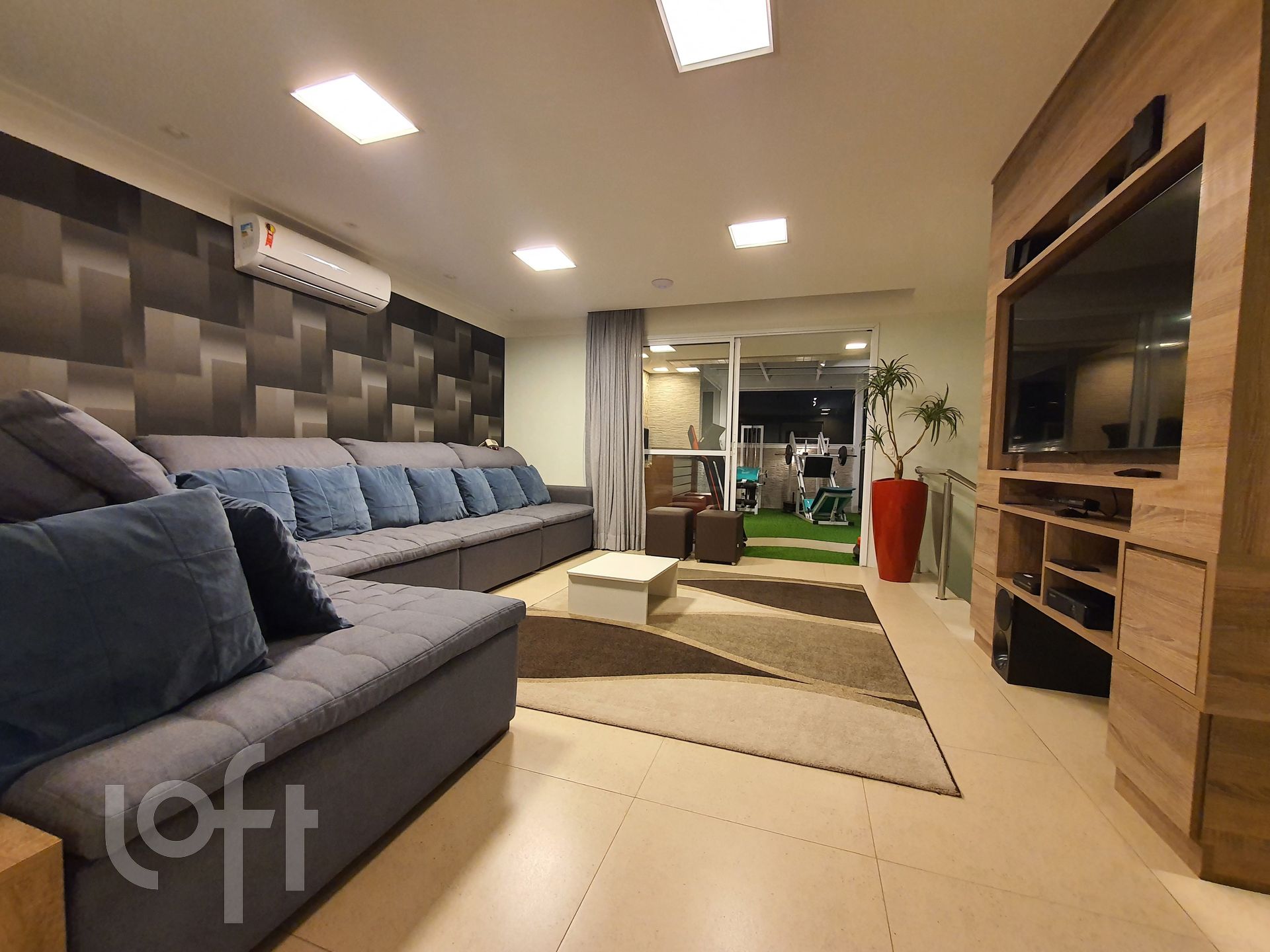 Apartamento à venda com 4 quartos, 252m² - Foto 1