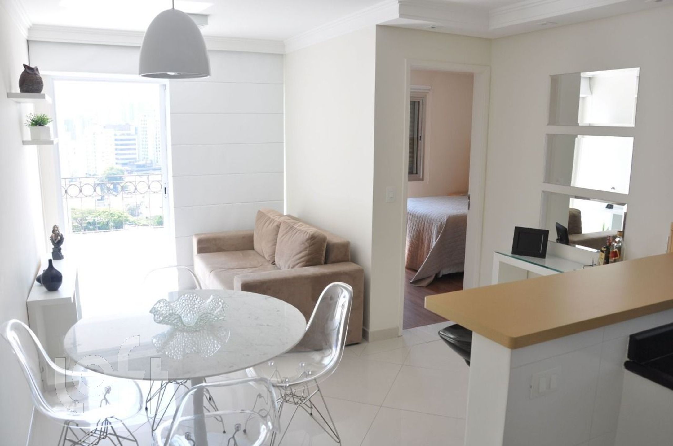 Apartamento à venda com 1 quarto, 45m² - Foto 1