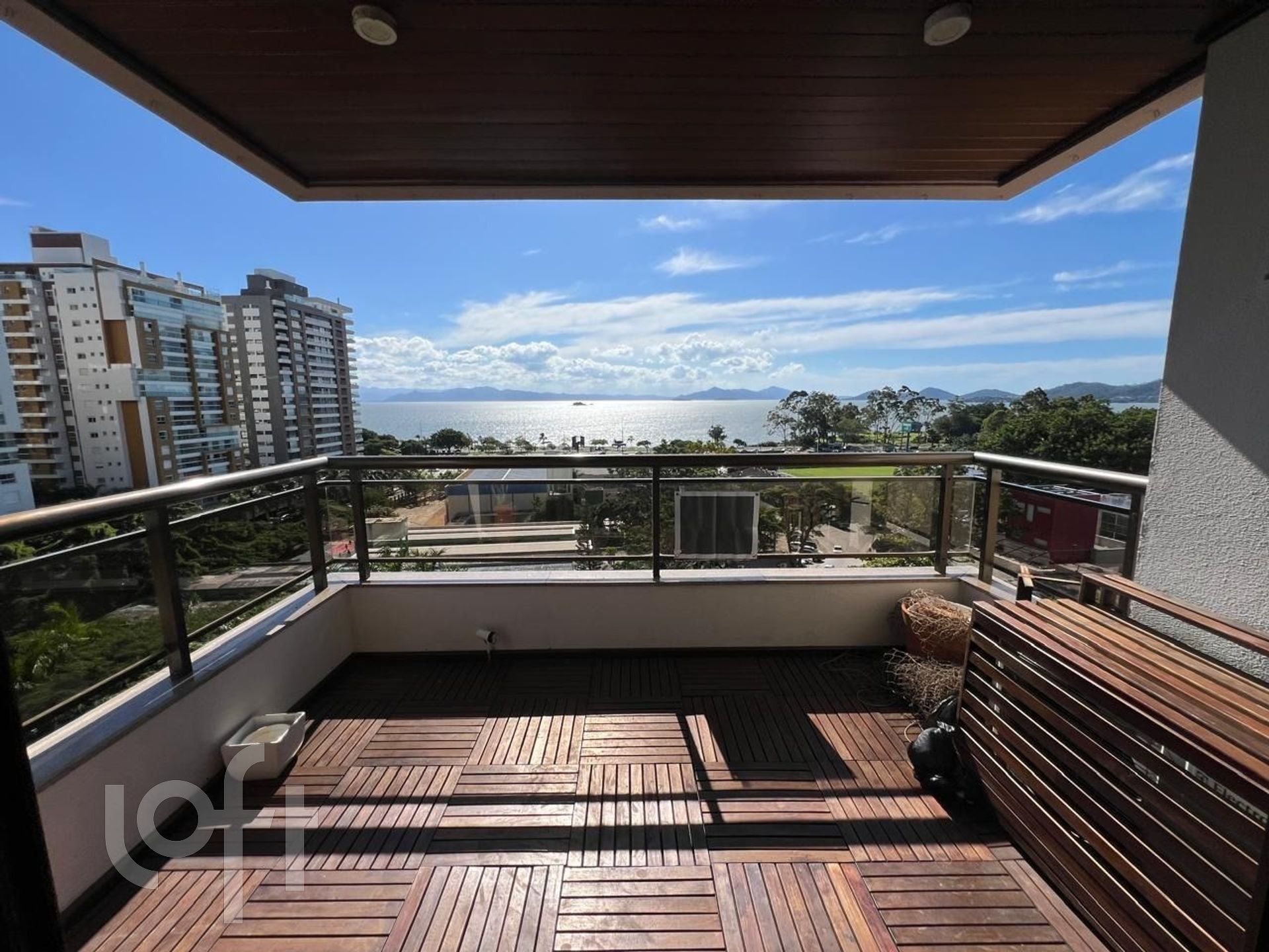 Apartamentos com 145m², 3 quartos, 3 suítes, 2 garagens, no bairro Agronômica em Florianópolis