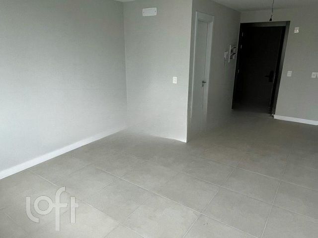 Apartamento com 28m², 1 dormitório, Três Figueiras em Porto Alegre