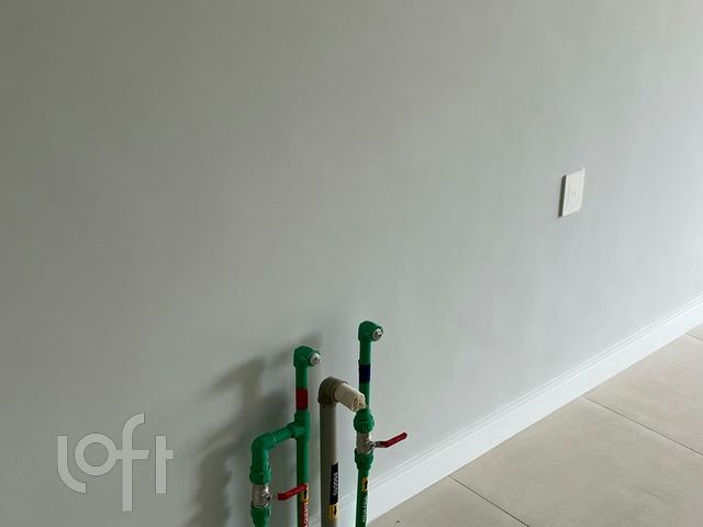 Apartamento com 28m², 1 dormitório, Três Figueiras em Porto Alegre