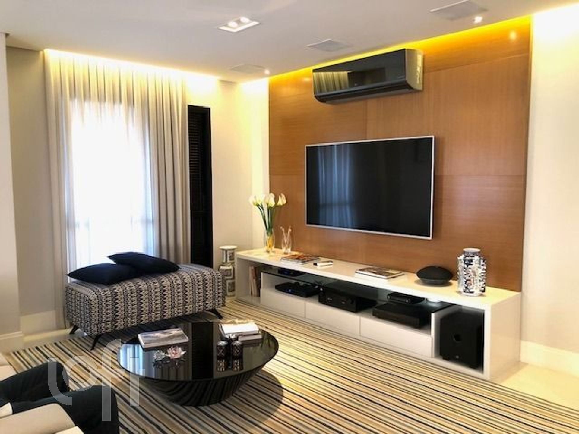 Apartamento à venda em Perdizes com 205 m², 3 quartos, 3 vagas