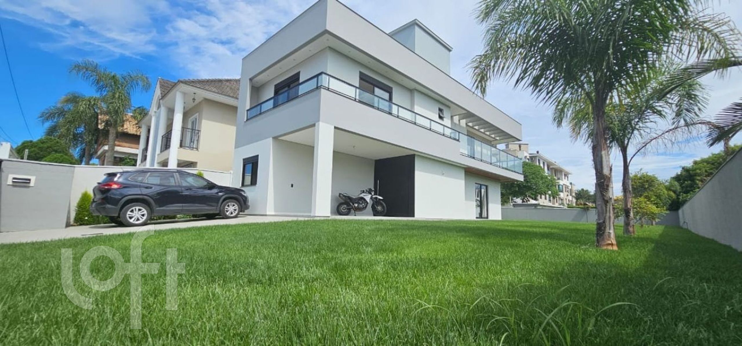 Casa Residencial com 550m², 3 quartos, 3 suítes, no bairro Ingleses em Florianópolis
