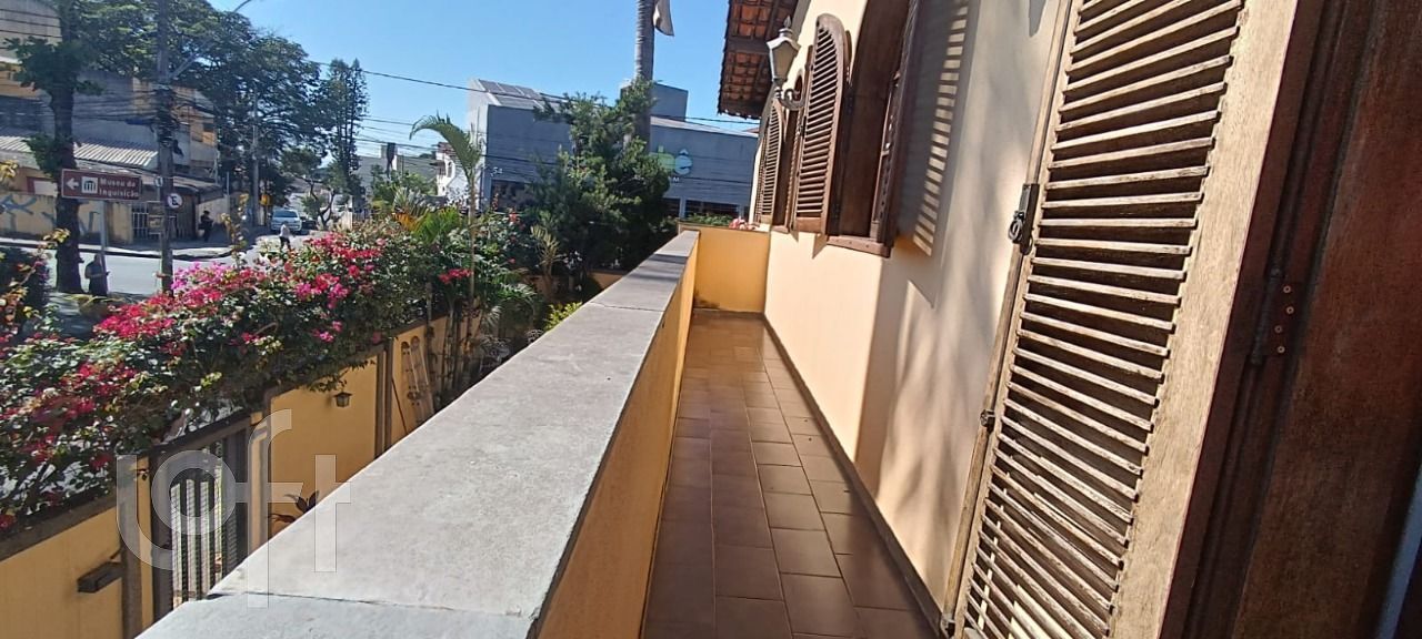 Casa à venda com 5 quartos, 285m² - Foto 16