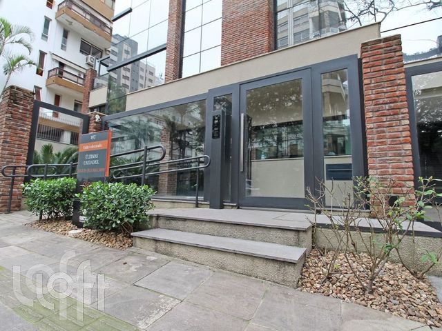 Apartamento com 186m², 3 dormitórios, 3 suítes, 3 vagas, Rio Branco em Porto Alegre